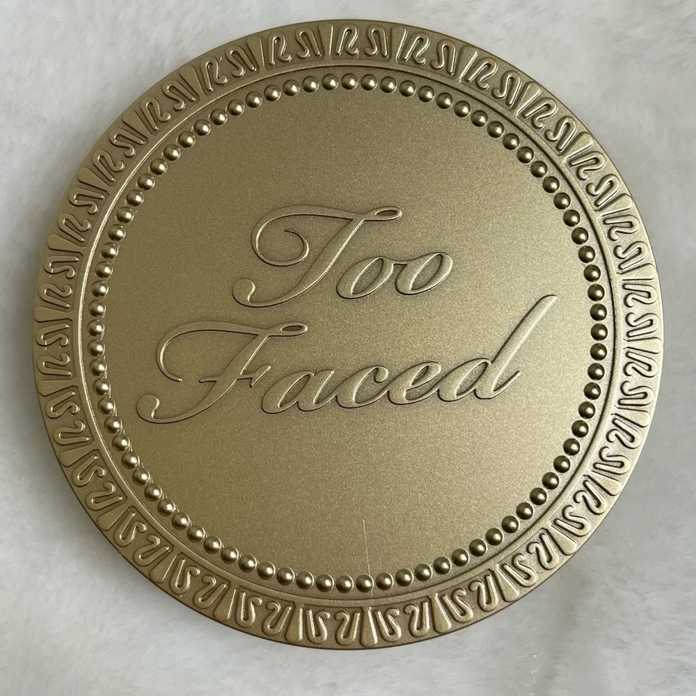 Too Faced Snow Bunny Bronzer